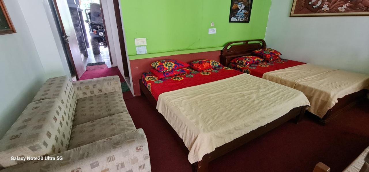 Homestay Triniti Lembang Eksteriør billede