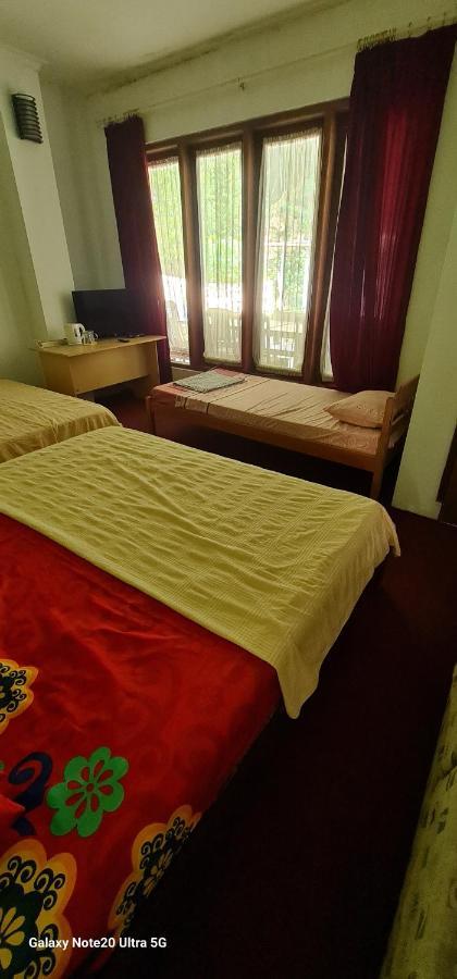 Homestay Triniti Lembang Eksteriør billede