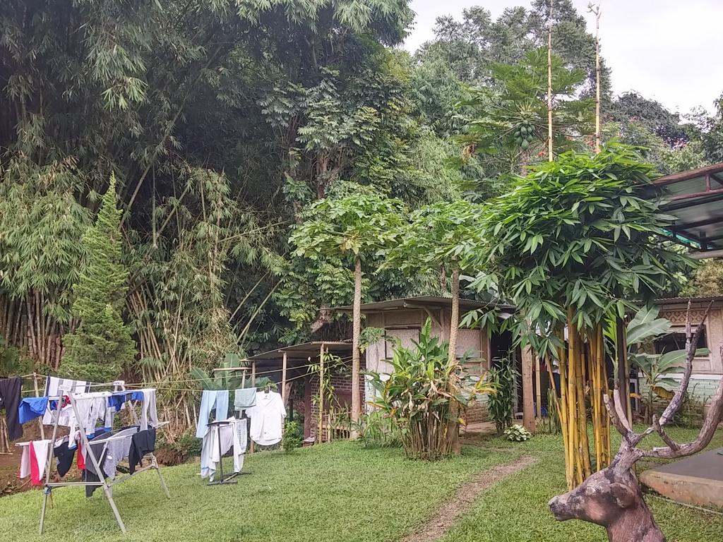 Homestay Triniti Lembang Eksteriør billede