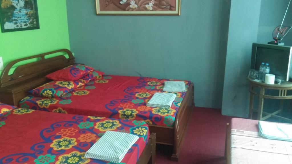 Homestay Triniti Lembang Eksteriør billede