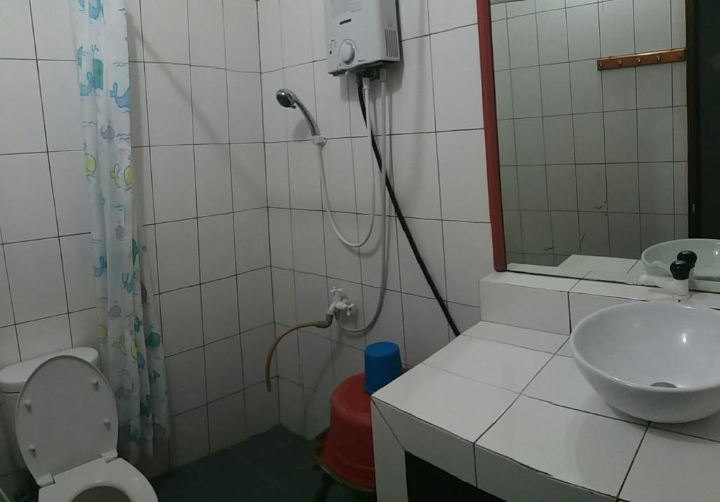 Homestay Triniti Lembang Eksteriør billede